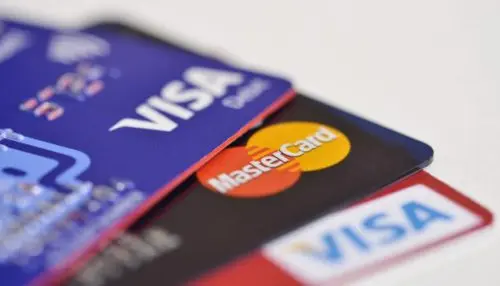 بطاقات الائتمان في الكازينو اون لاين